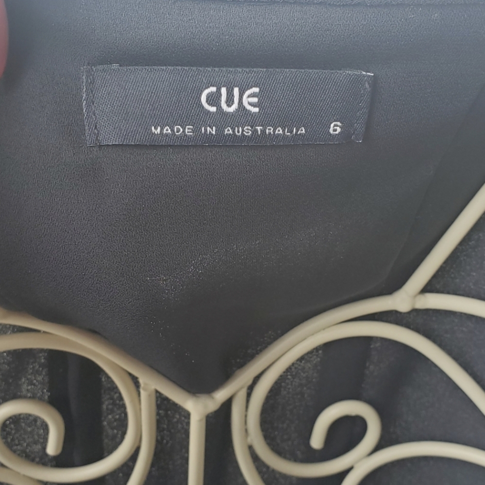 Cue Sheer Ruffle Blouse - Picture 5 of 6